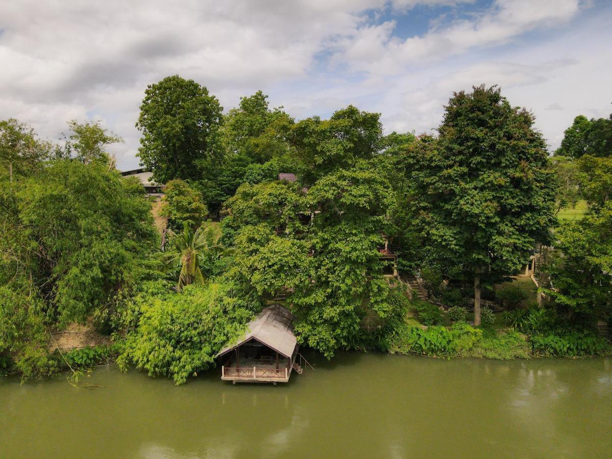 Ratmanee House Hotell Kanchanaburi City Exteriör bild